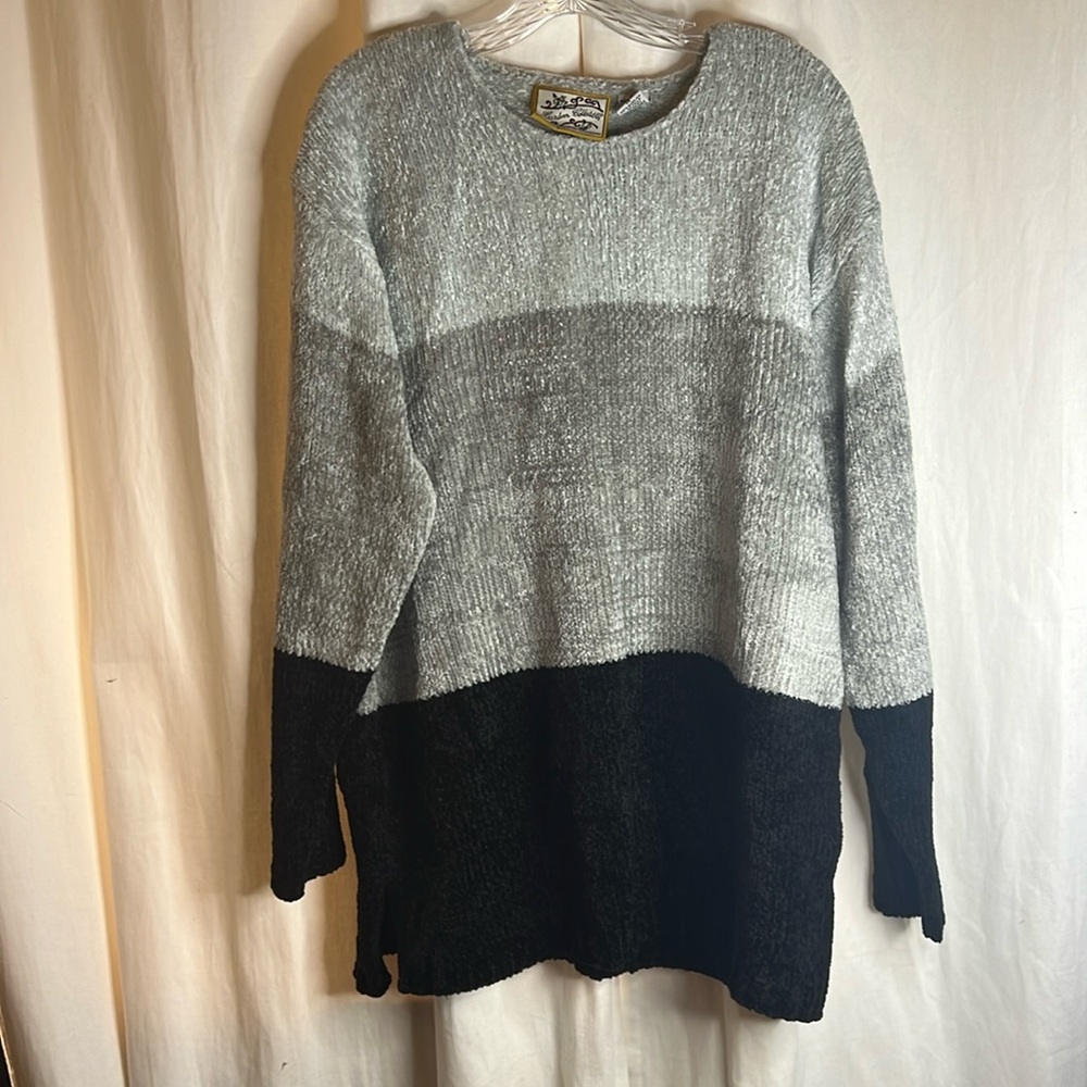 Heirloom Collectables Chenille Tunic Sweater